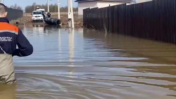 В Чехове устранили потоп в деревне Чепелево