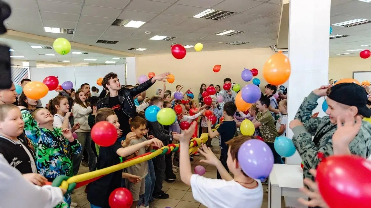 Волонтеры Национального центра провели пасхальные мероприятия для детей приграничья