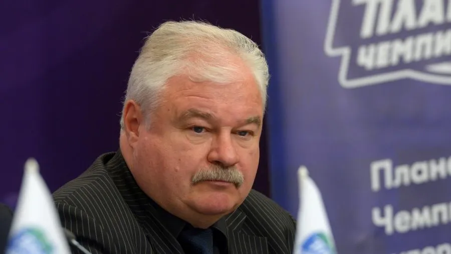 Плющев объяснил решение IIHF по допуску России
