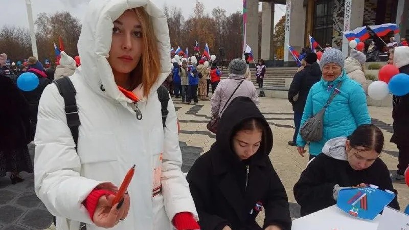 Открытки с гербом Мытищ изготовили в музее на День народного единства