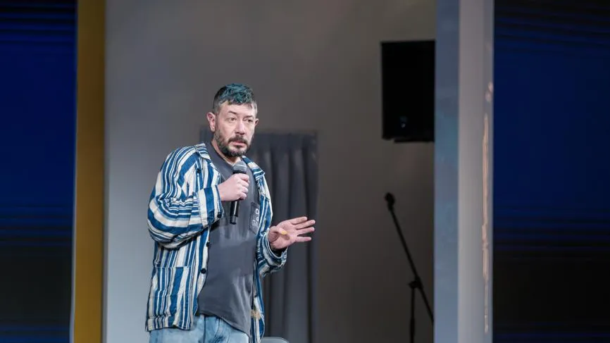 «Мог остаться без целых коленок»: Лебедев назвал запрет на въезд Сабурову мягким