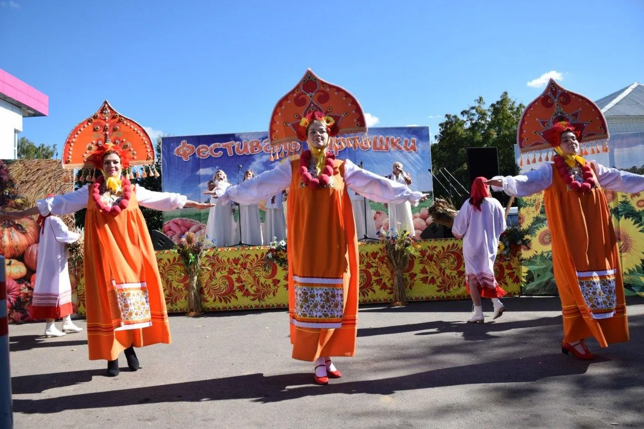 Роман Варцев
