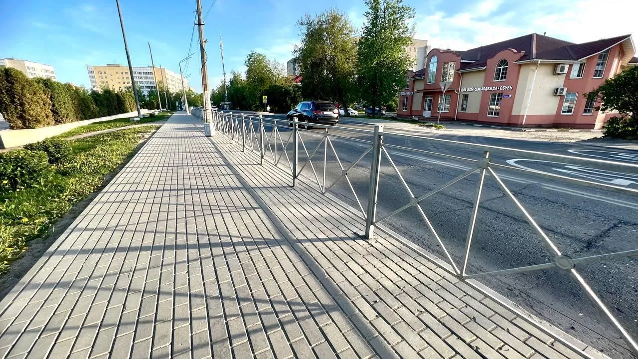 В Истре отремонтировали тротуар, ведущий к ж/д станции, школе и детскому саду