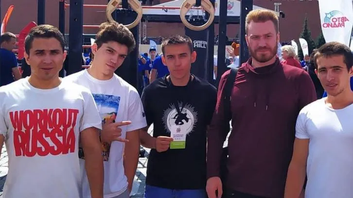 Спортсмены Подольска показали свою подготовку по воркауту на Красной площади в Москве