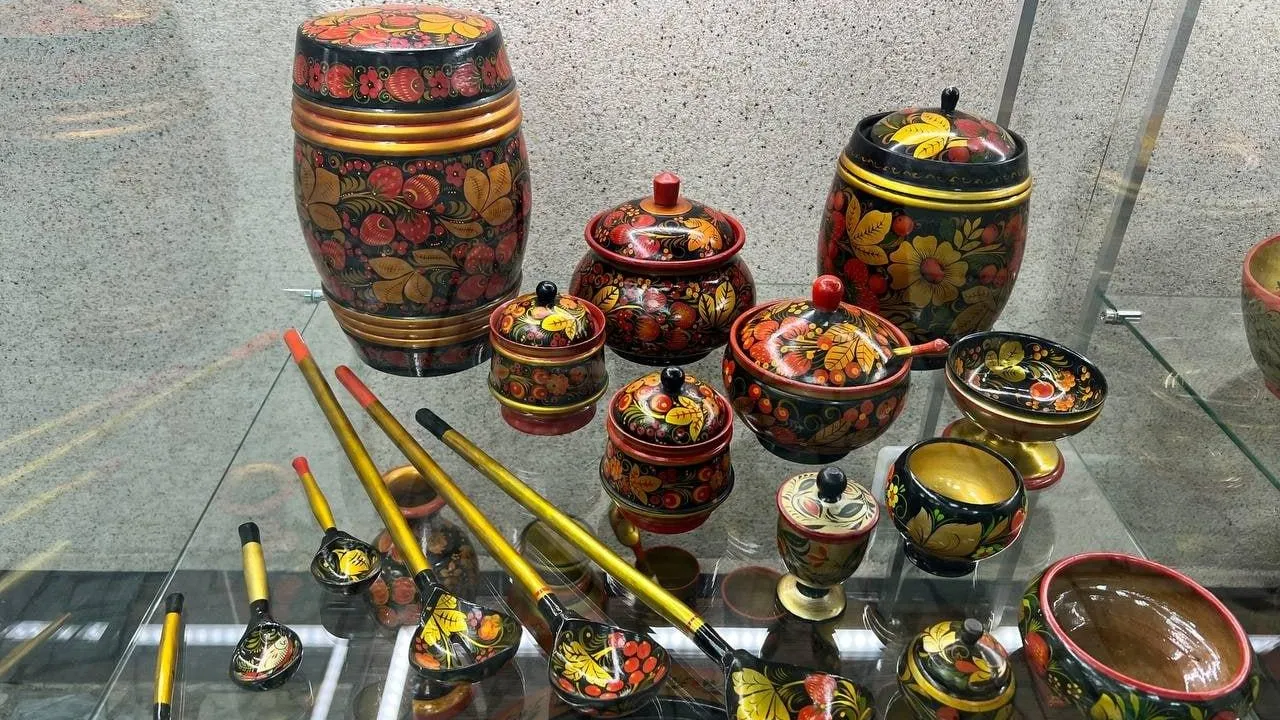 Выставка хохломы открылась в ДК «Луч» в Красногорске