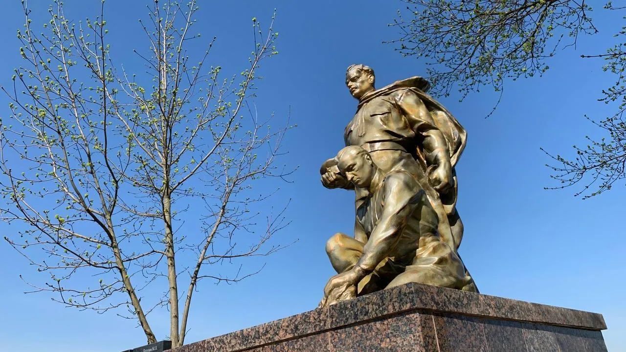 Матери и вдовы участников СВО взяли шефство над мемориалом ВОВ