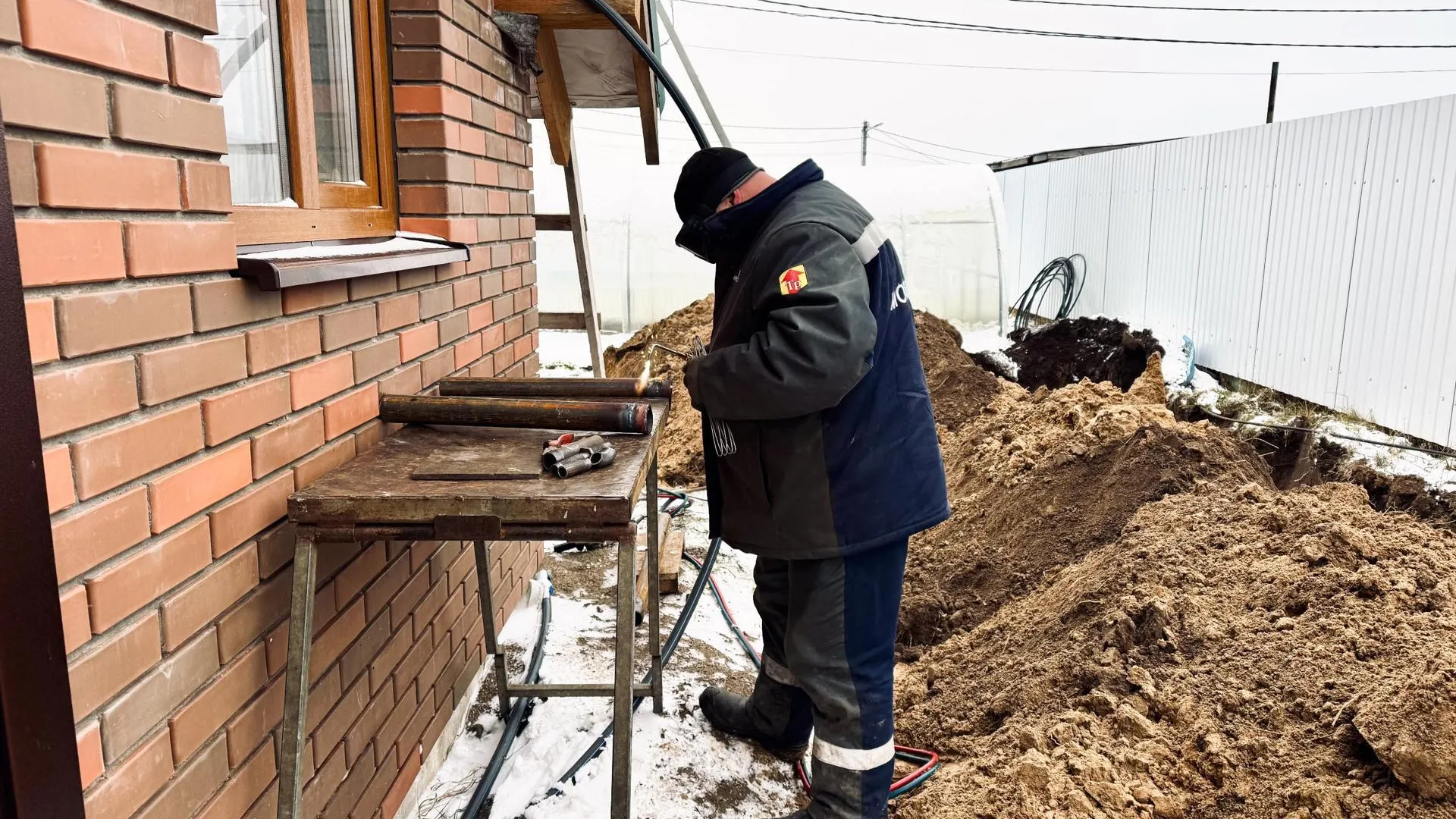В селе Парфентьево округа Коломна газифицируют дома жителей по госпрограмме