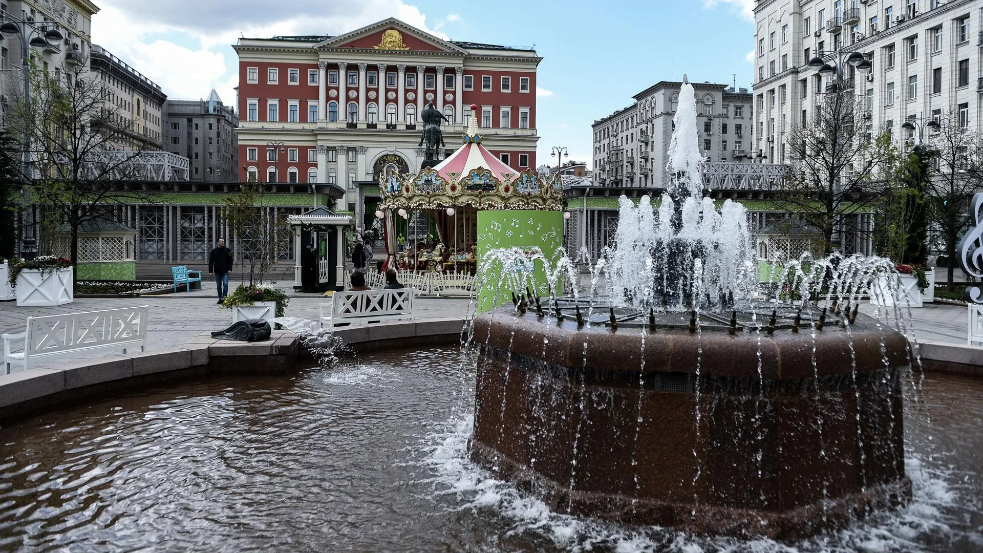 Солнце и до 23 градусов тепла ожидается в Московском регионе во вторник