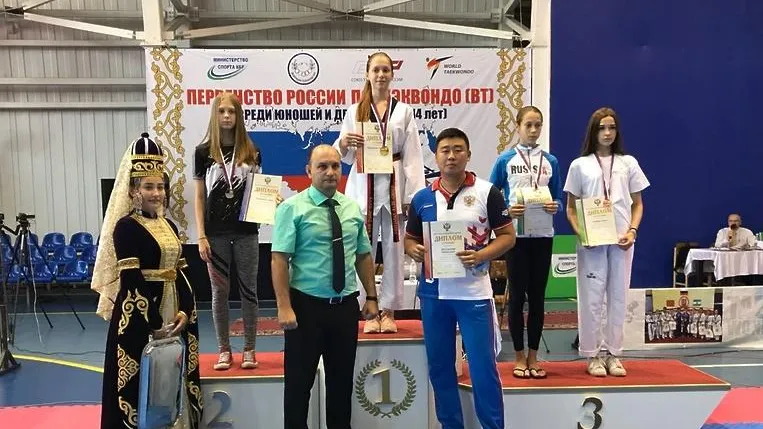 Спортсменка из Королева завоевала золотую медаль на первенстве РФ по тхэквондо