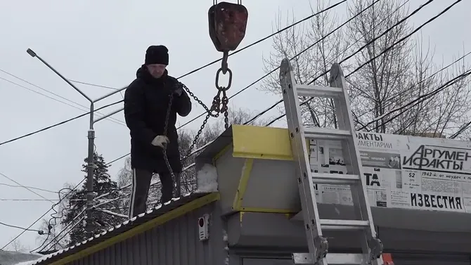 В округе Пушкинский демонтируют незаконно установленные объекты