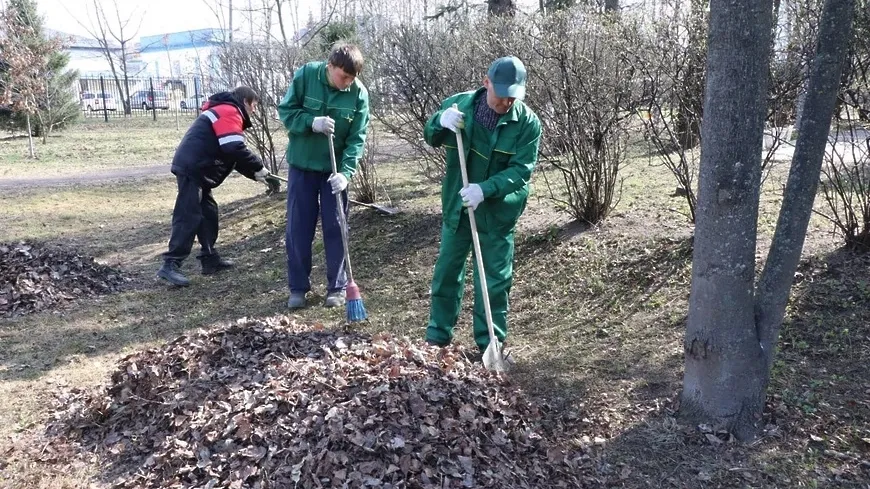 Улицы и дворы Мытищ начали приводить в порядок после долгой зимы