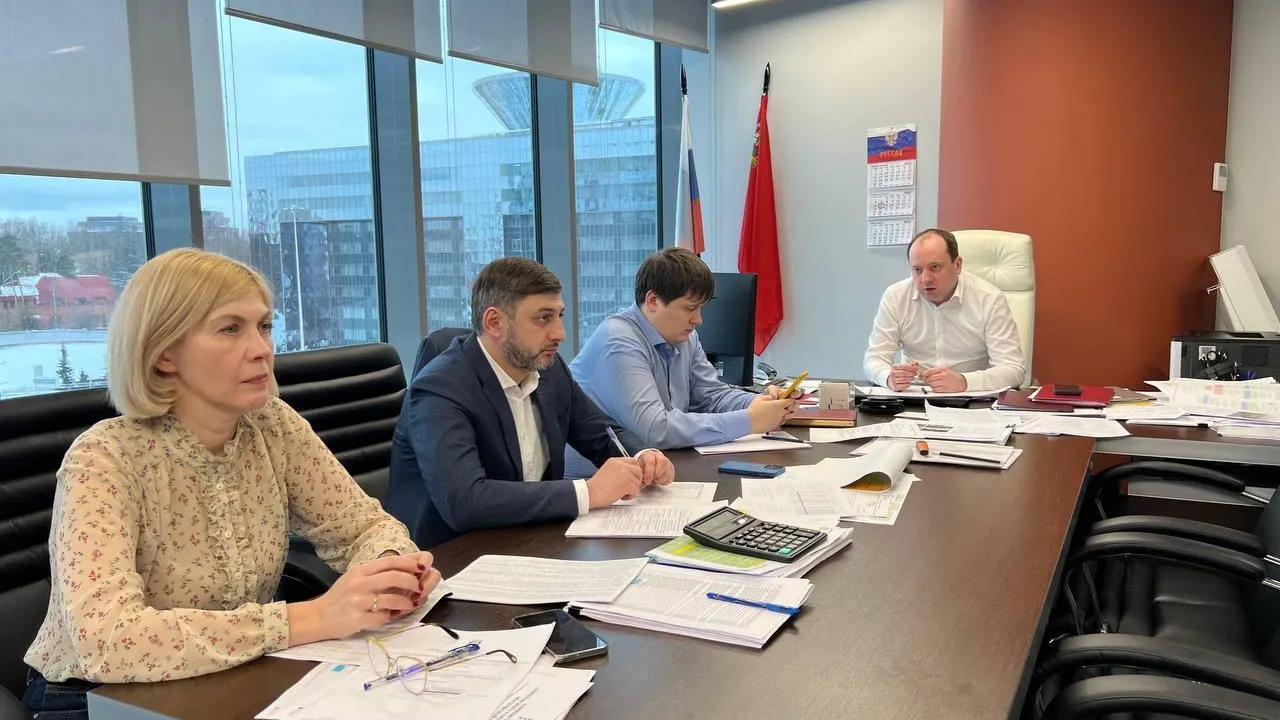 В Подмосковье прошло совещание по формированию программы переселения из аварийного жилья
