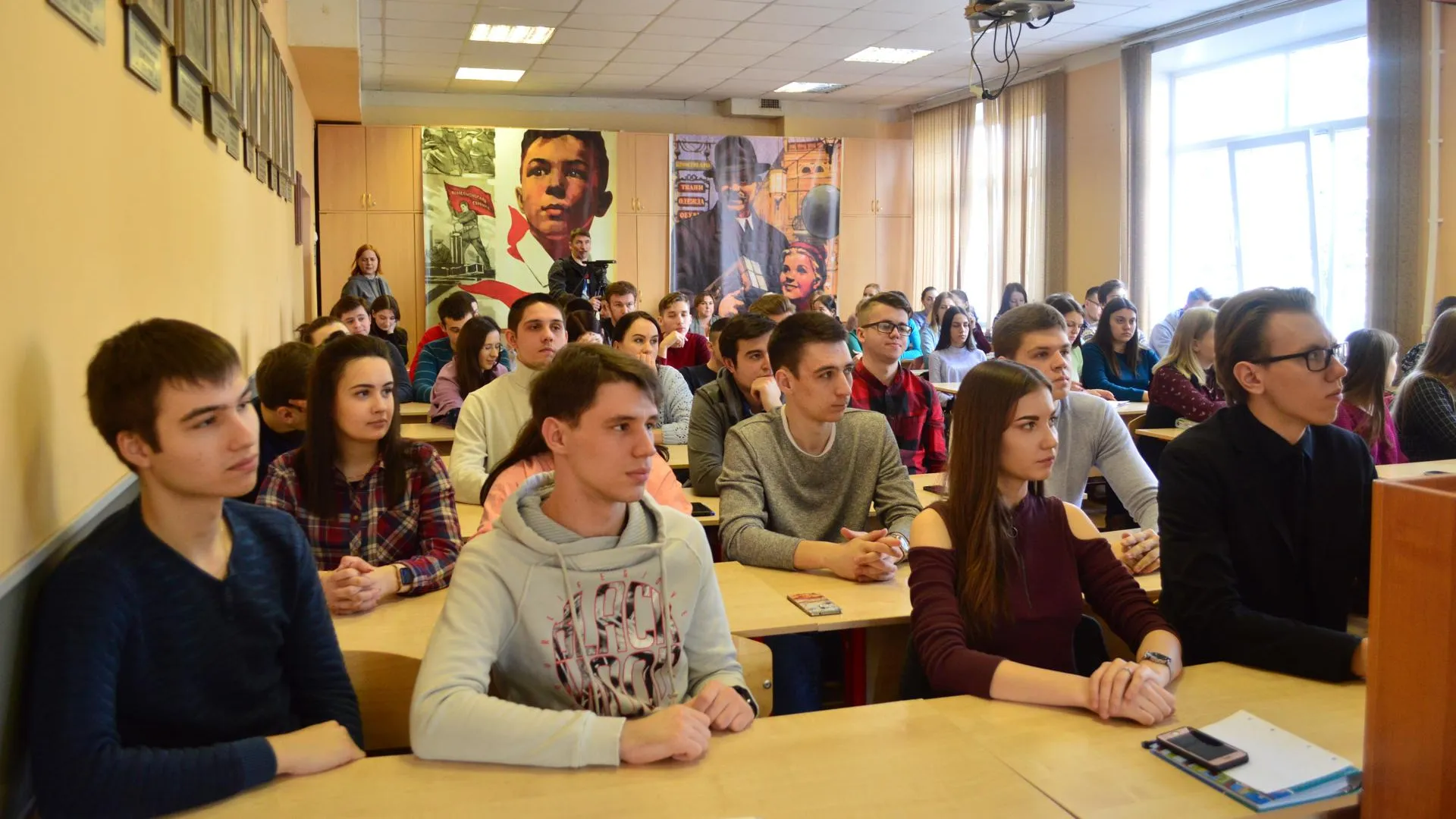 Просветительские марафоны и киновечера проводят в вузах Подмосковья в честь Дня студента