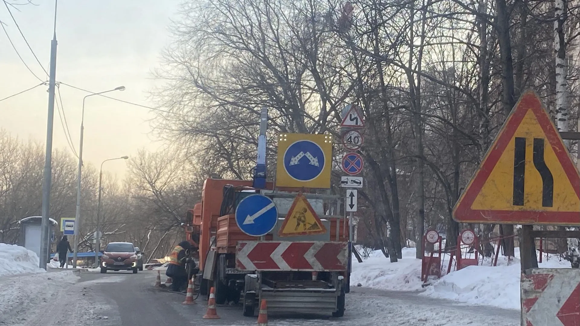 Дорожные службы привели в порядок остановки и светофоры в 5 округах Подмосковья