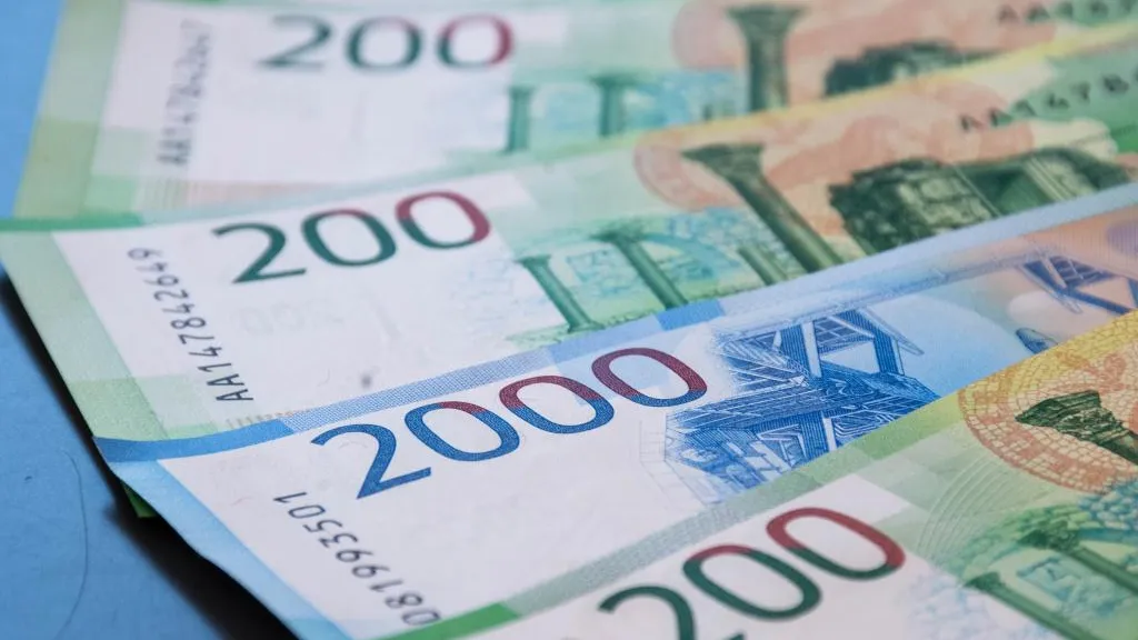 Более 1,2 млрд рублей выделят в 2023 году в Подмосковье на подарочные наборы новорожденным
