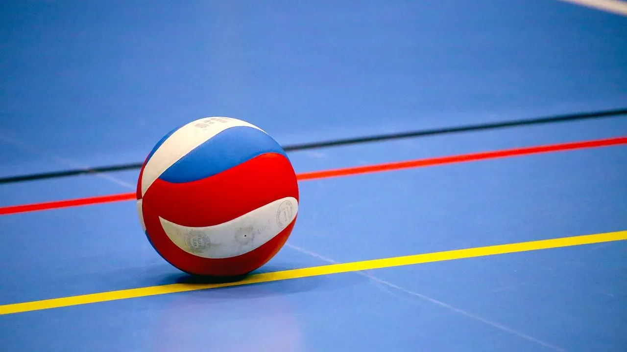 Подольская команда по волейболу победила в игре чемпионата Подмосковья