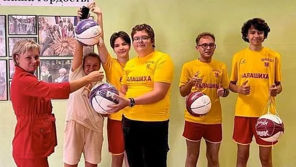 Школьники Балашихи стали бронзовыми призерами чемпионата «КЭС‑БАСКЕТ»