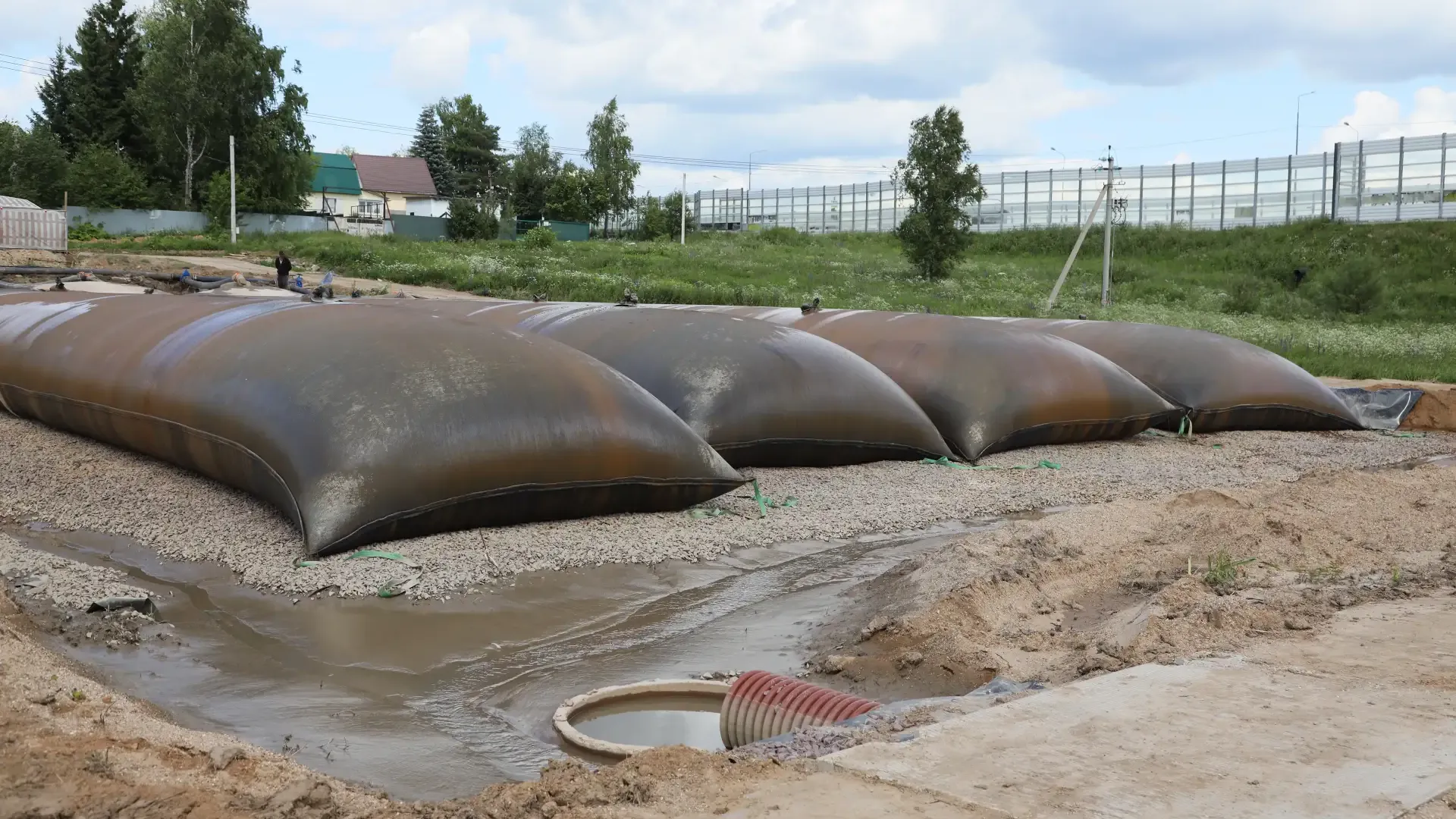 В Сергиево-Посадском округе очистили Селковский пруд