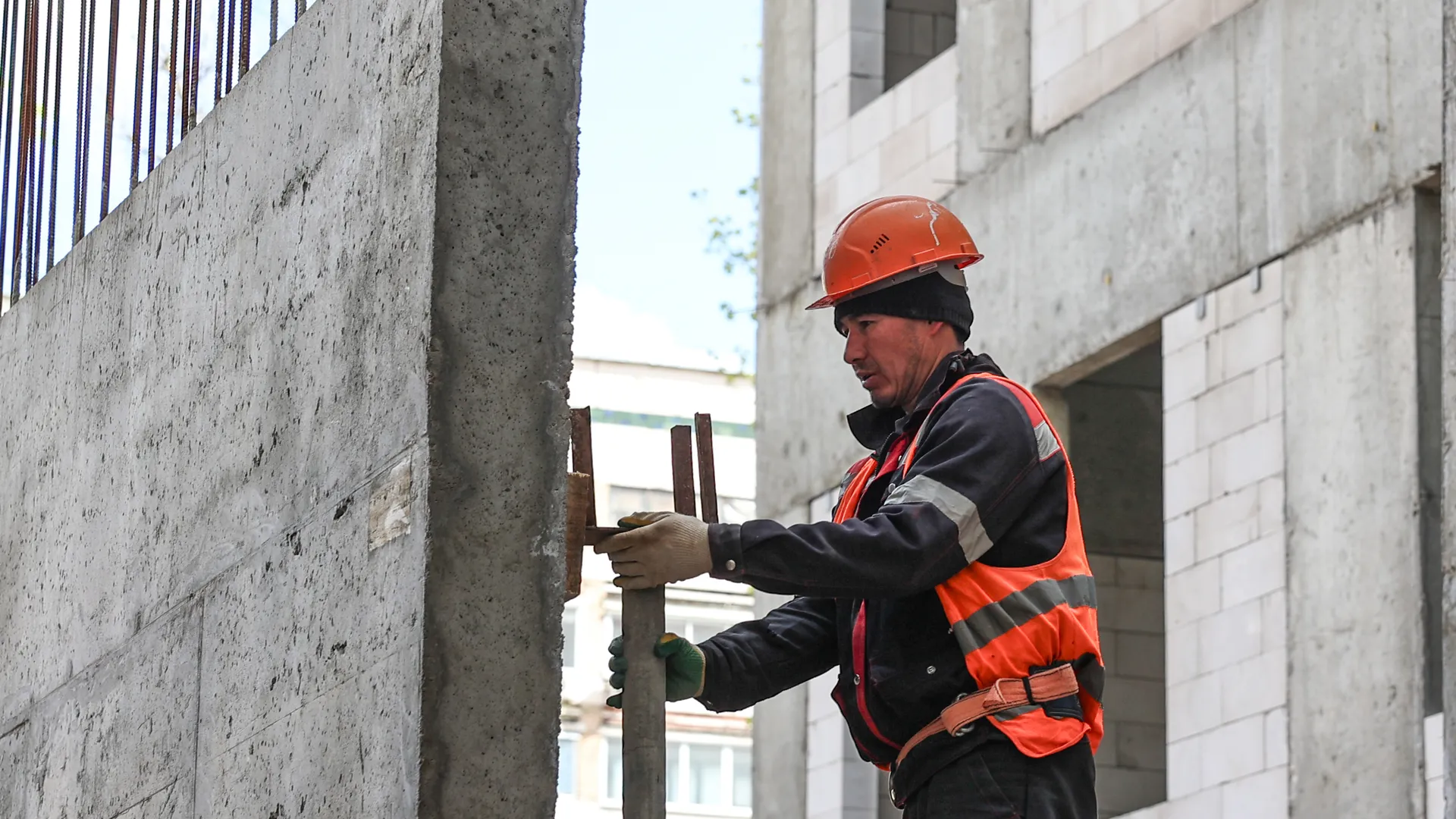 В Балашихе продолжается строительство многопрофильной клиники