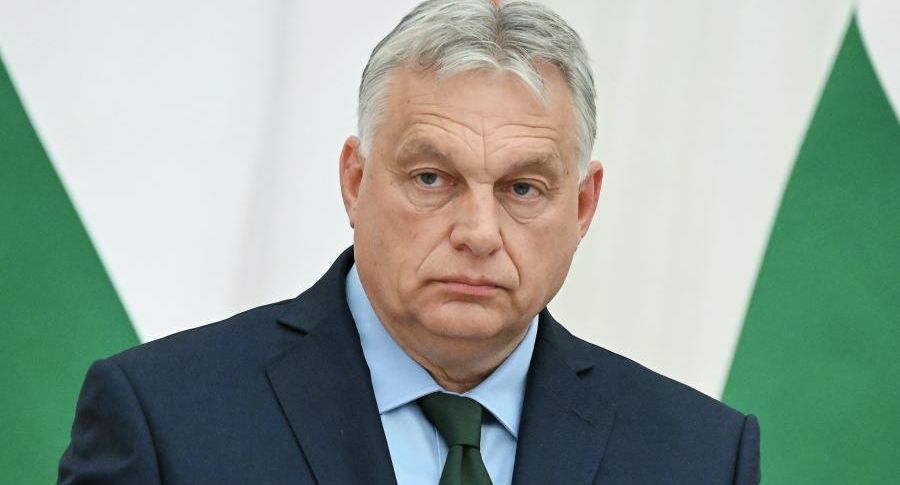 Политолог Светов: ЕС и НАТО не позволят Венгрии прекратить снабжение Украины