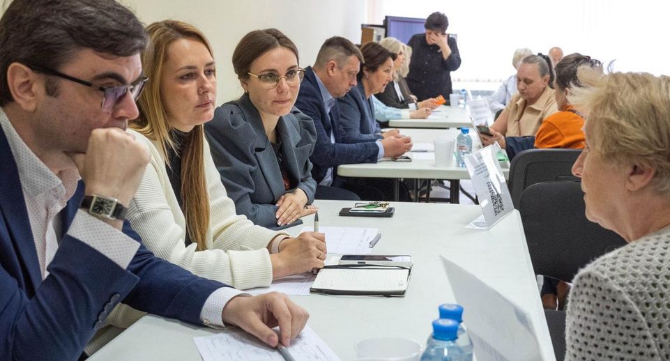 В Реутове прошла выездная администрация для жителей старшего поколения