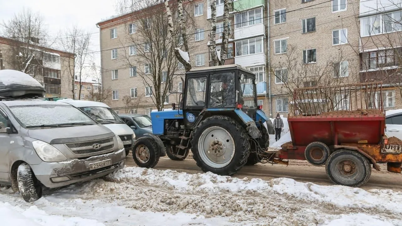 Свыше 190 тыс кубометров снега вывезли со дворов Подмосковья за неделю