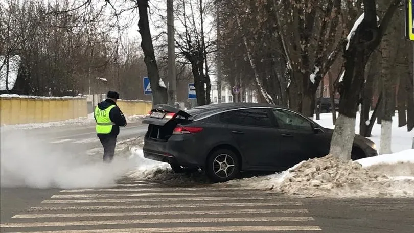 ДТП произошло на перекрестке улиц Парковой и Маштакова в Подольске