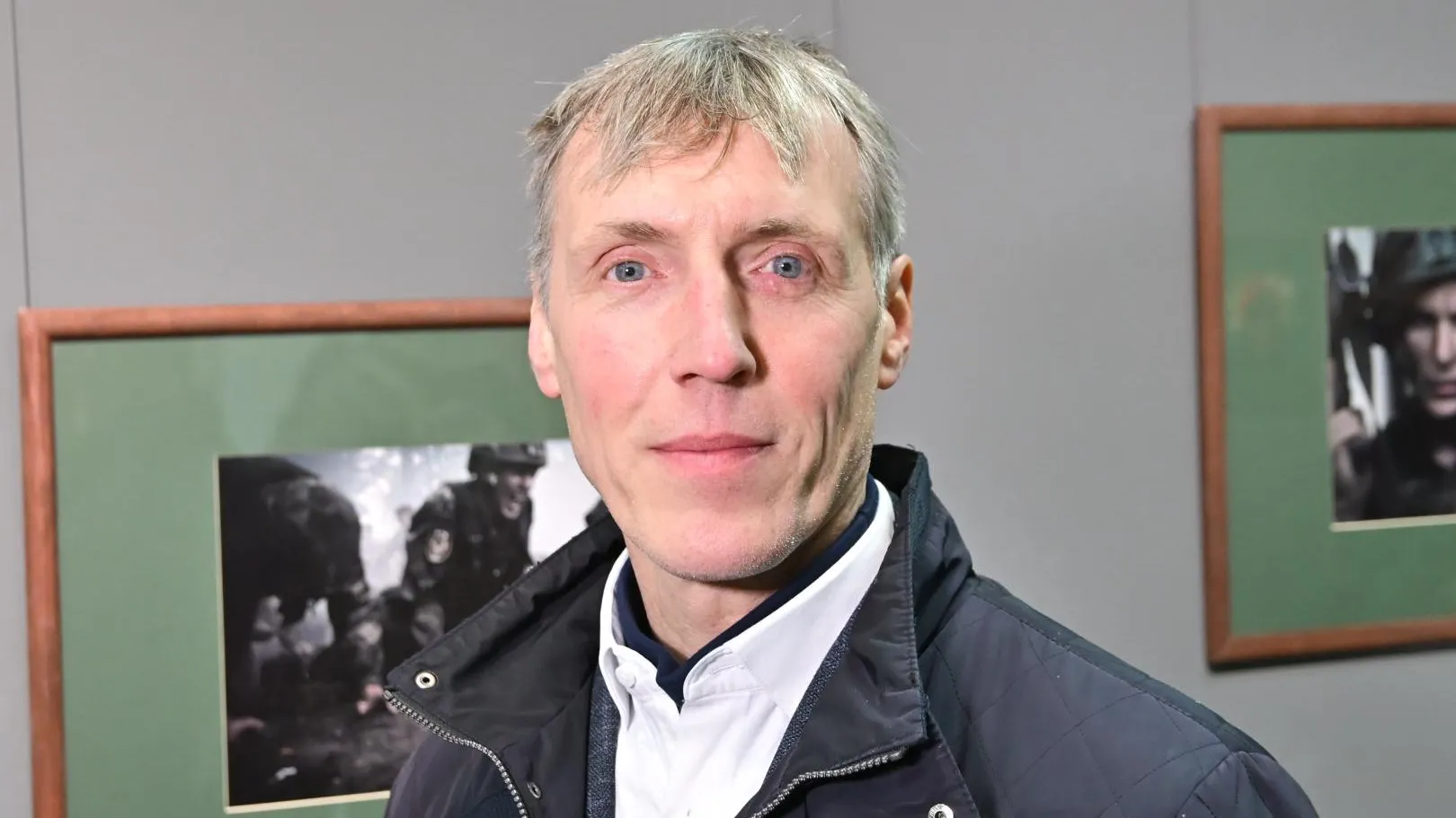 В Балашихе представили фотовыставку «Краповый берет»