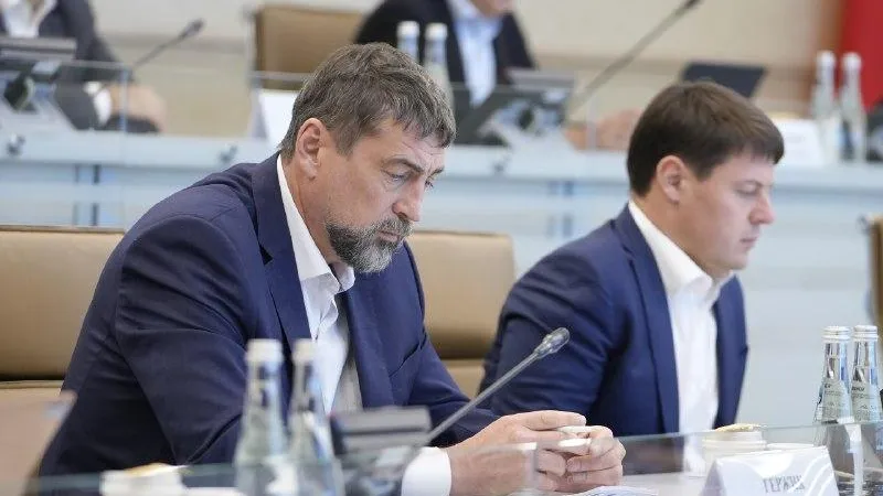 Порядка 3,3 тыс единиц техники задействуют в подготовке к зиме в Подмосковье