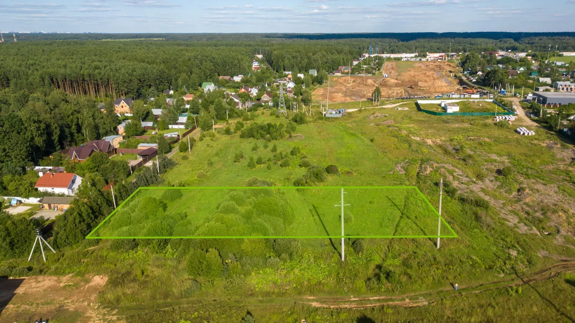 В Подмосковье выставили на аукцион участки и недвижимость для коммерции