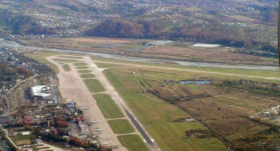 В аэропорту Сочи случился коллапс из-за ночной атаки БПЛА