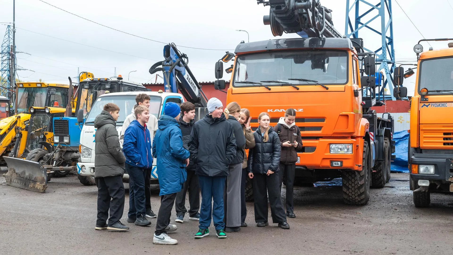 Школьники Реутова познакомились с работой коммунальных служб