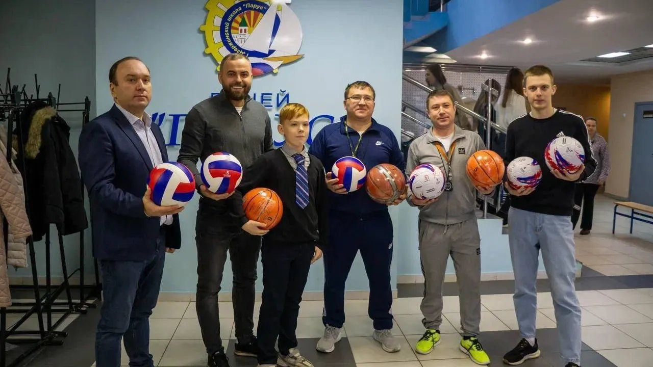 Новый спортинвентарь появился в лицее № 6 Дзержинского