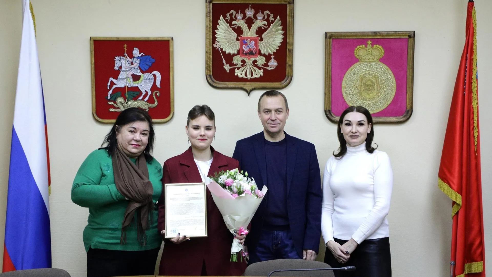 В Воскресенске продолжается вручение сертификатов на приобретение жилья