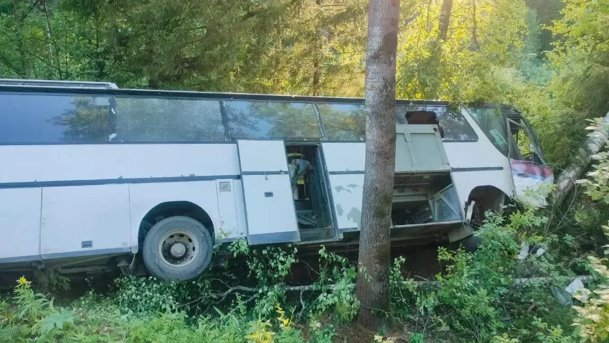 Два человека погибли в ДТП с автобусом в Удмуртии