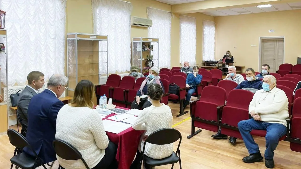 Жителям 2 округов Подмосковья напомнили о возможности переезда из аварийного жилья