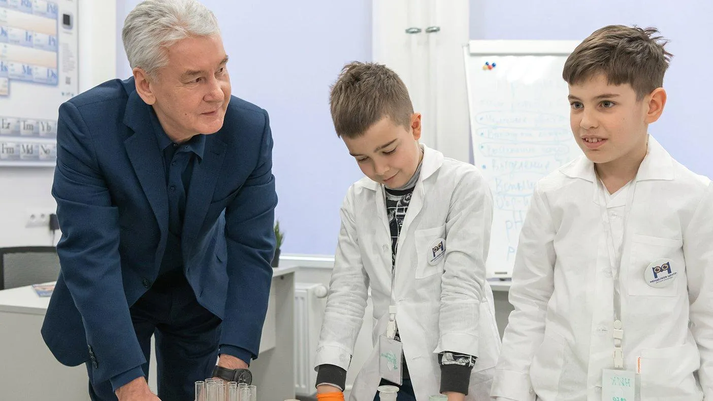 Детский технопарк «Менделеев центр» открылся в Москве