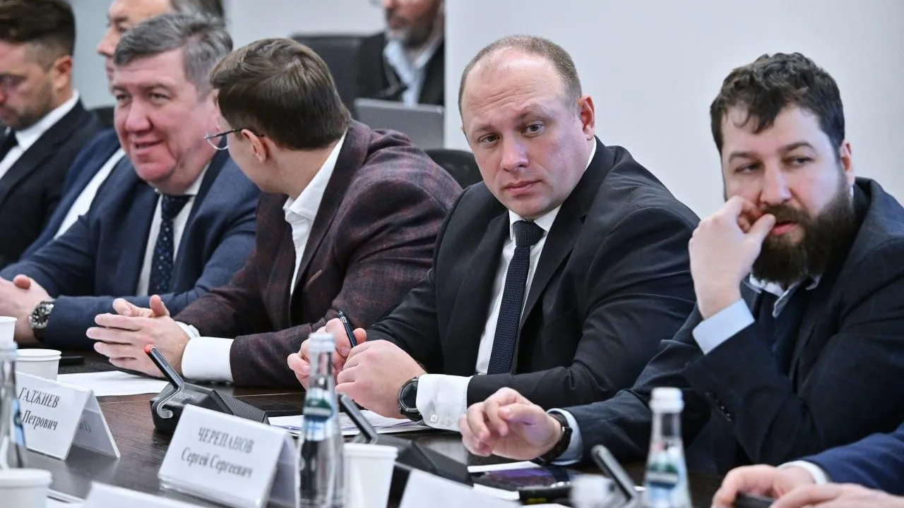Гаджиев: государство обеспечивает поддержку военнослужащим и их семьям
