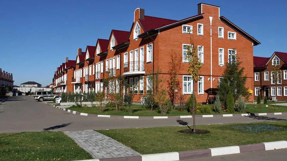 Еще 10 домов построят в коттеджном поселке Подмосковья «Кембридж»