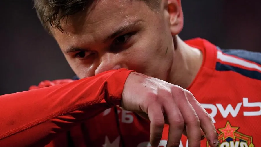 Футболист ЦСКА Обляков травмировался в матче сборных России и Чили