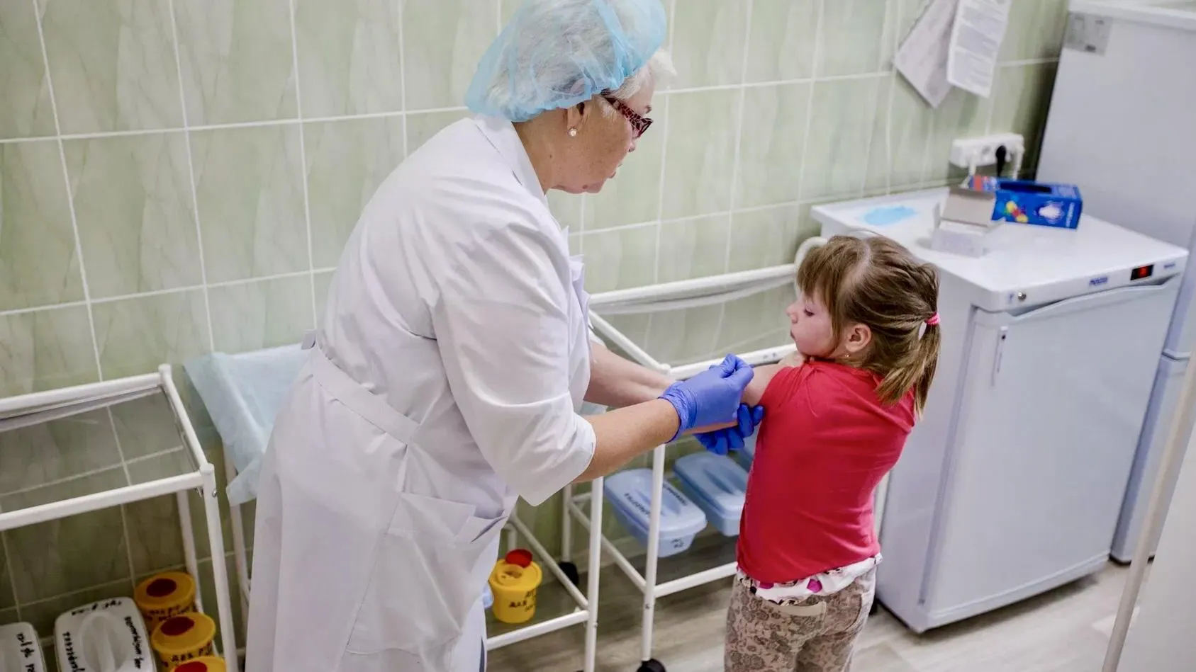 В детские поликлиники МОЦОМДа поступила вакцина против гриппа
