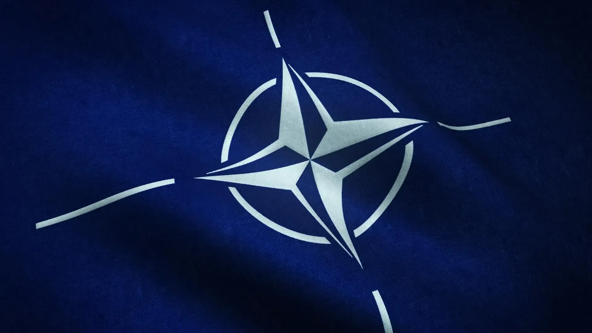 СМИ сообщили о планах НАТО пересмотреть многолетние отношения с Россией
