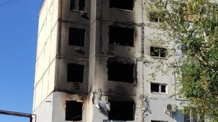 ВСУ с помощью дронов сожгли несколько квартир в Днепрянах