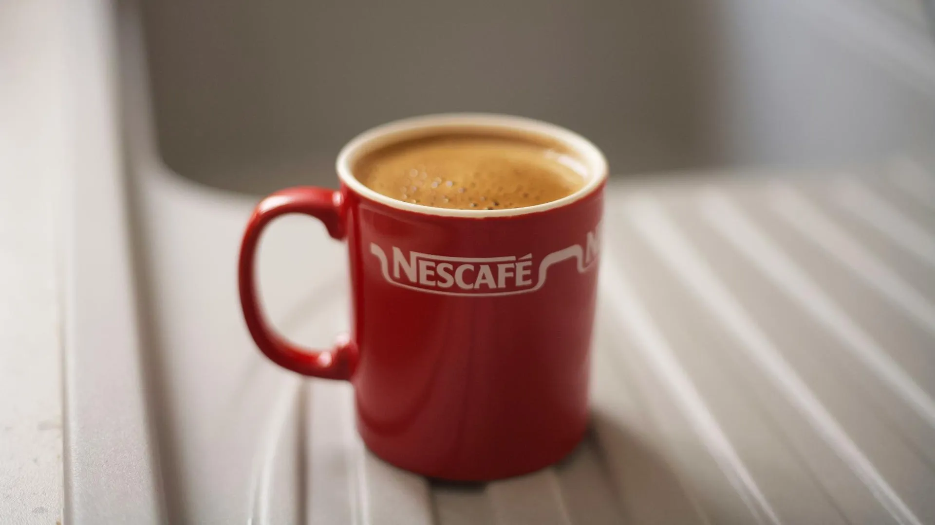 Растворимый кофе Nescafe не покинет полки российских магазинов