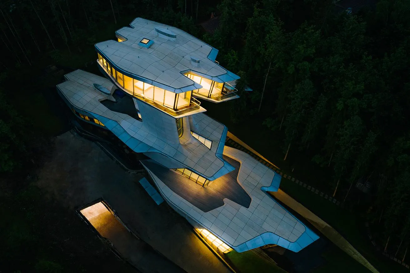 сайт архитектурных проектов zaha-hadid.com