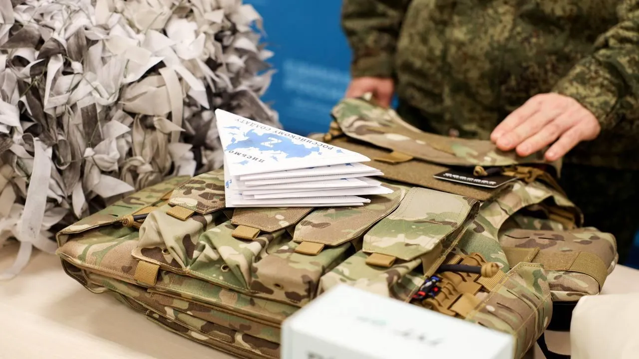 Подмосковные единороссы отправили в зону СВО 222 тонны гуманитарной помощи в январе