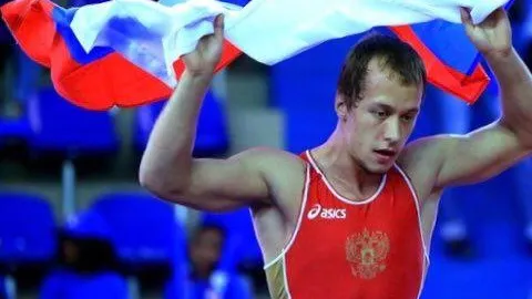 Подмосковный борец взял золото на турнире в Эстонии