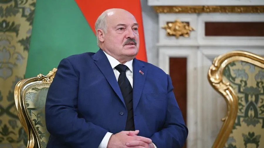 Лукашенко: Путин обсудит перемирие со спецпосланником Трампа