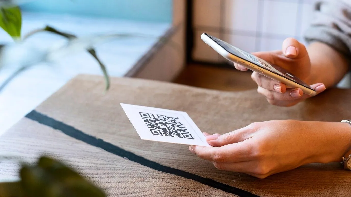 В поддержку малого бизнеса: эксперт оценил идею отмены QR-переводов в России