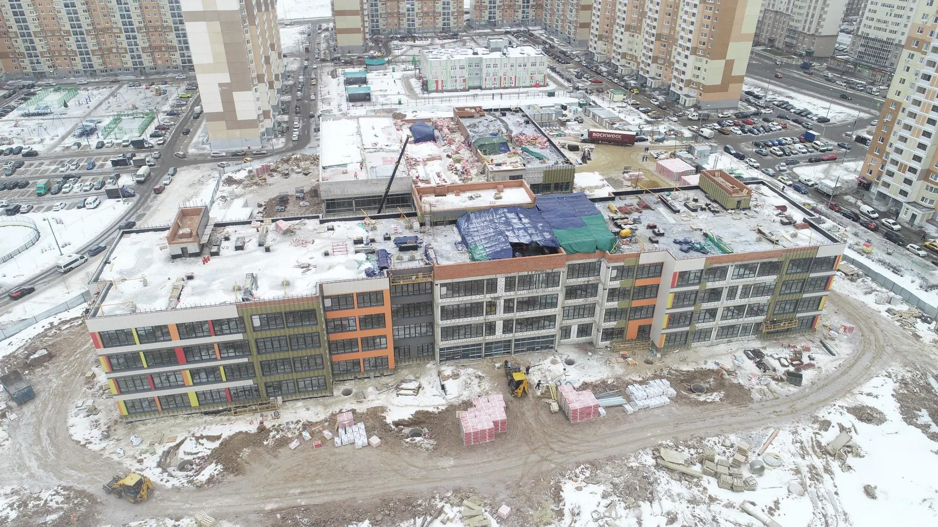 В Домодедове школа на 900 мест примет первых учеников в новом учебном году